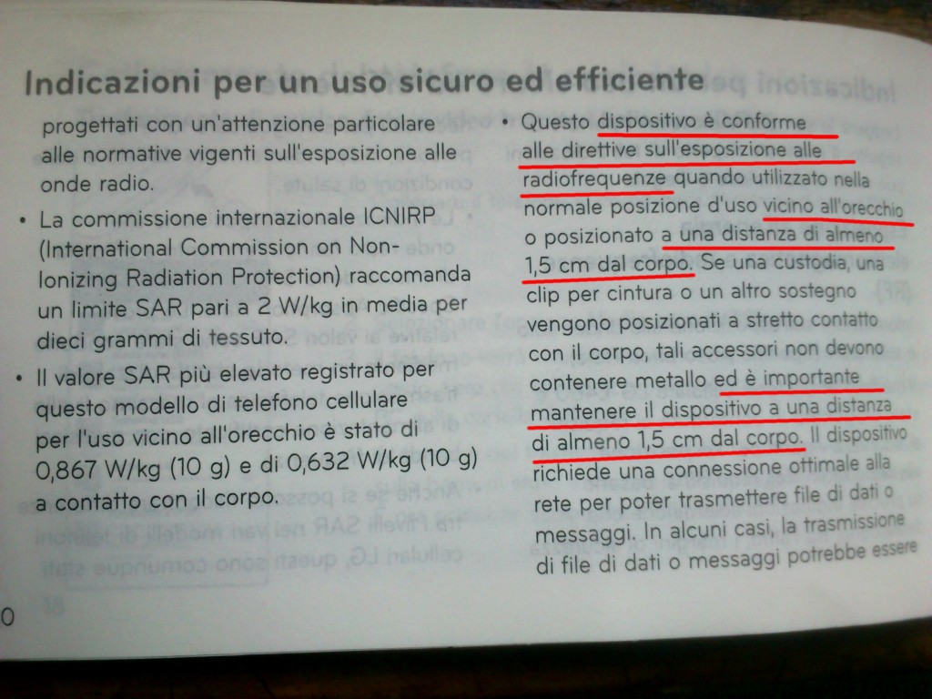 Istruzioni smartphones sulla distanza minima di sicurezza. Nuove tecnologie avverse ai bioritmi e cancerogene